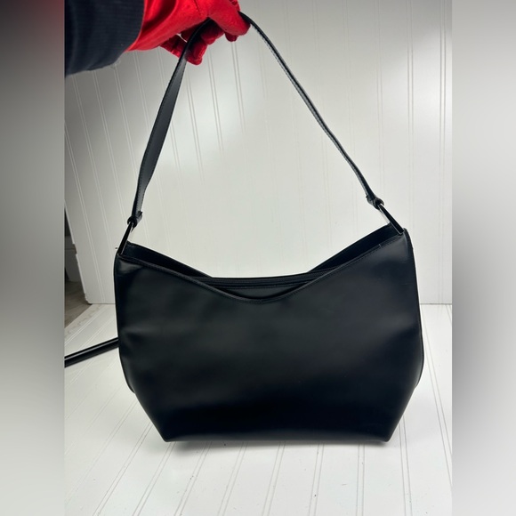 Gucci Black Leather Shoulder Bag - Picture 8 of 12